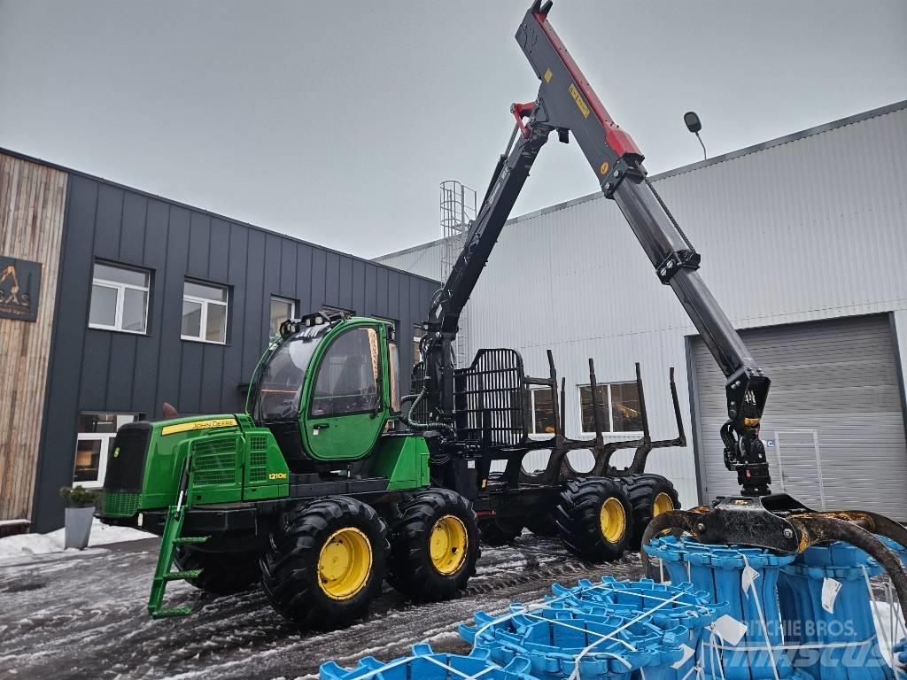 John Deere 1210 E Udkørselsmaskiner