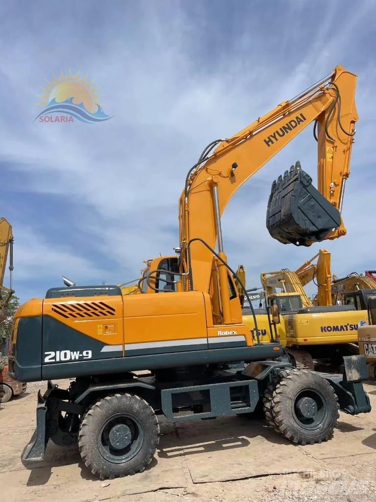 Hyundai R210W-9 Gravemaskiner på hjul
