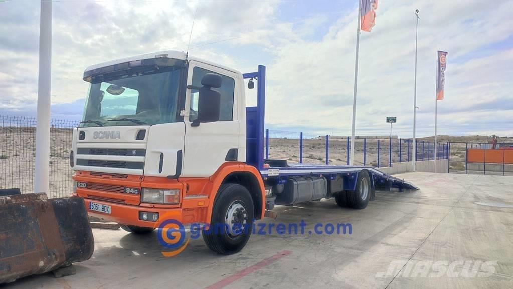 Scania P 220 Lastbil med lad/Flatbed