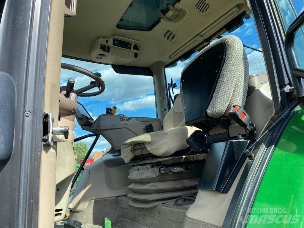 John Deere 6130 R Traktorer