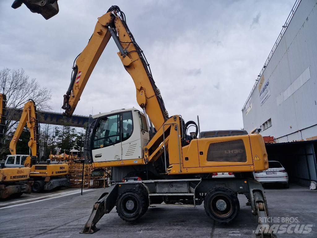 Liebherr LH 30 M Materialehåndteringsmaskiner