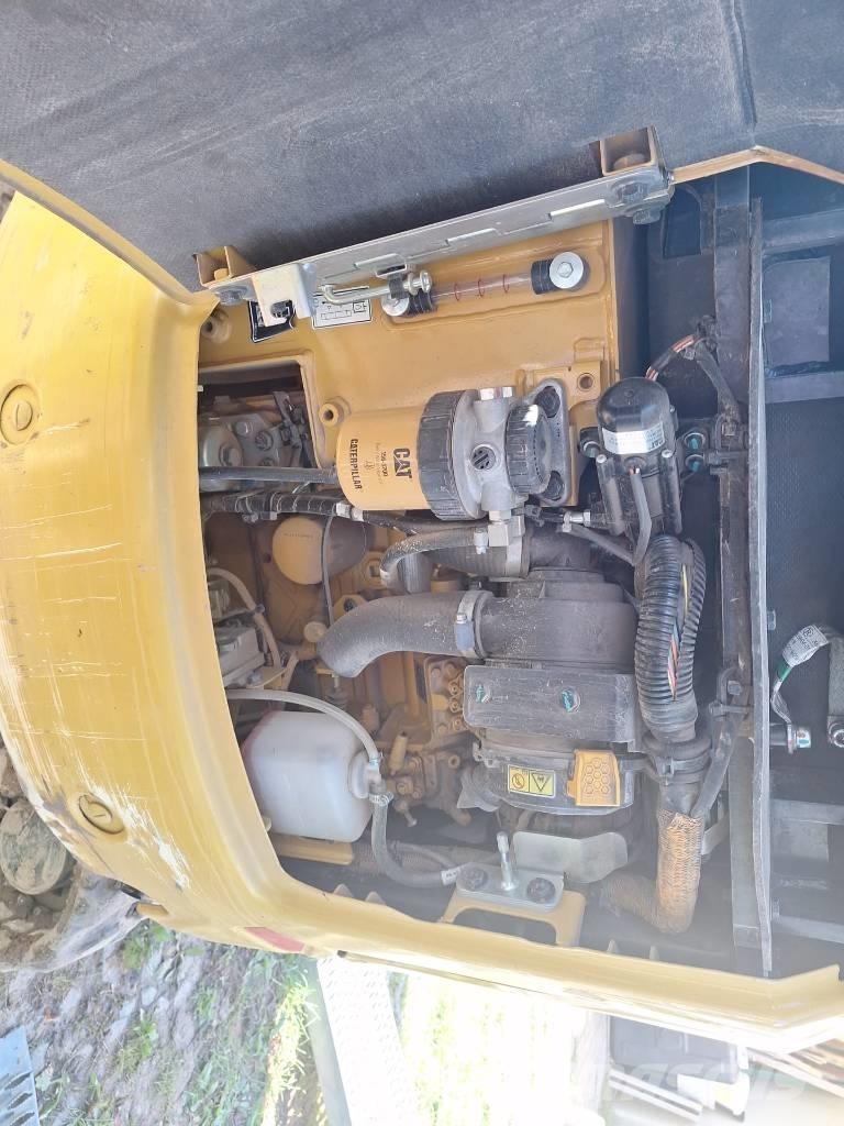 CAT 301.8 Rototilt Minigravemaskiner