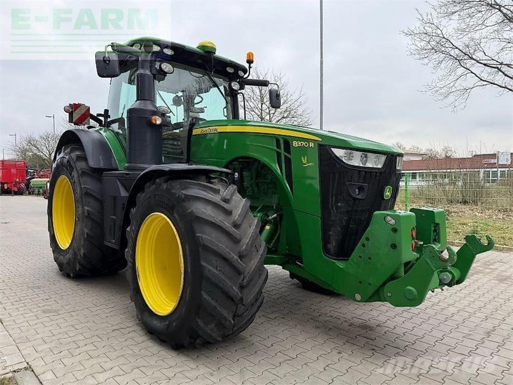 John Deere 8370 r Traktorer