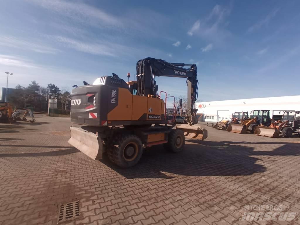 Volvo EW 180 E Gravemaskiner på hjul