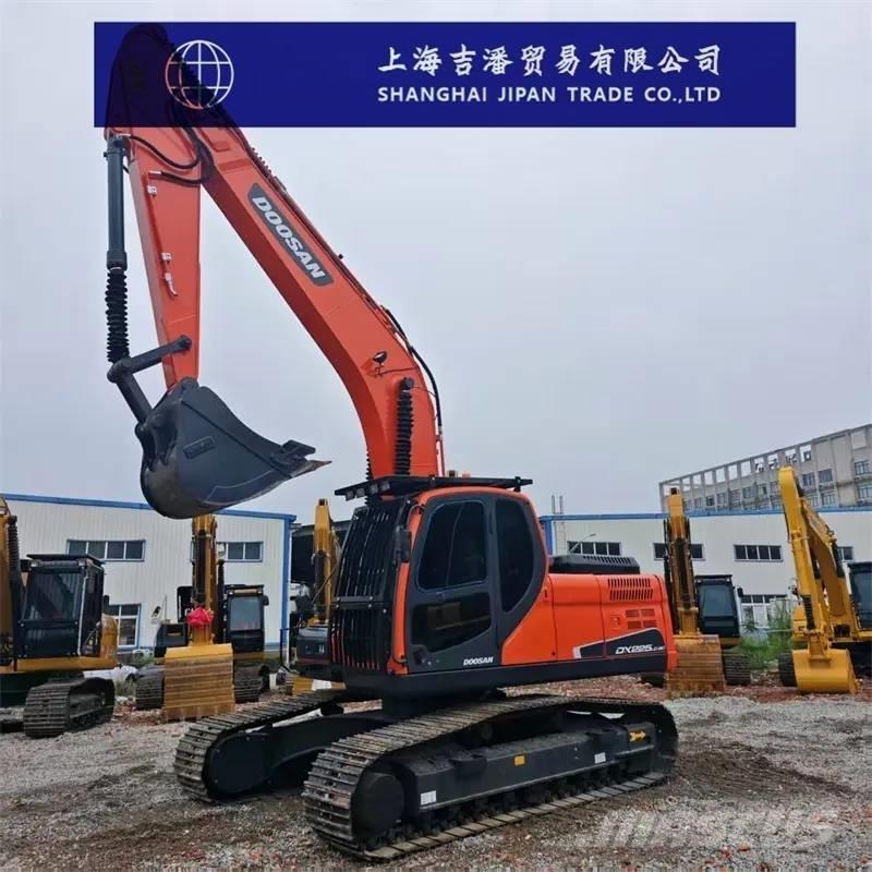 Doosan DX 225 Gravemaskiner på larvebånd