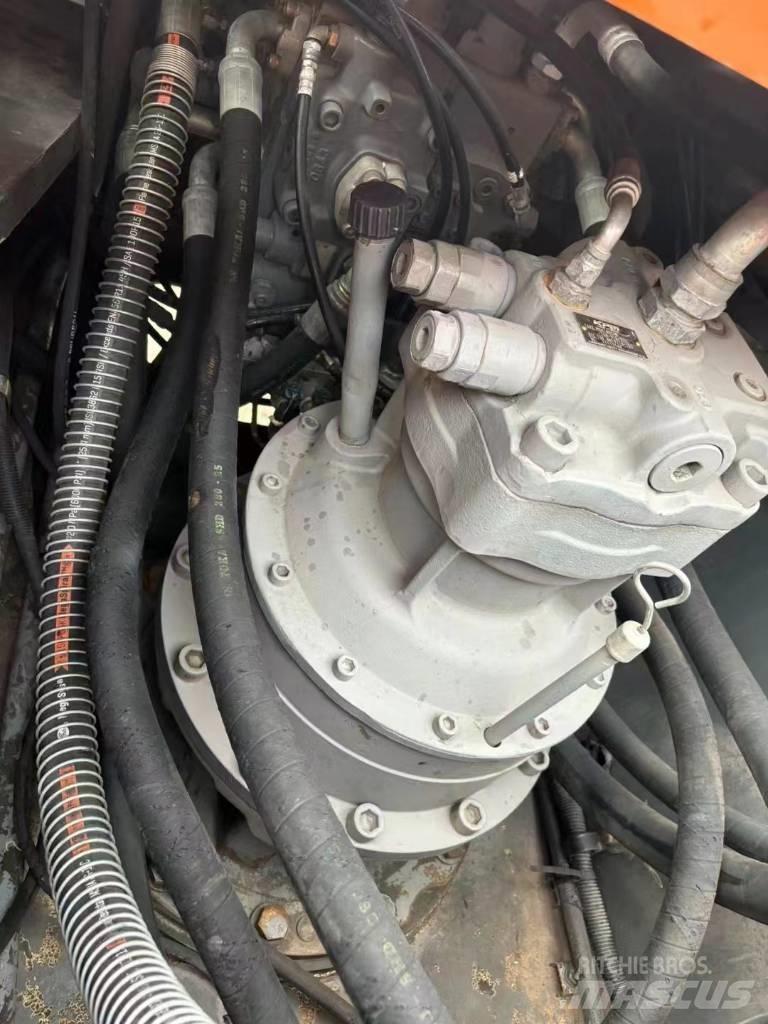 Hitachi ZX 330 Gravemaskiner på larvebånd