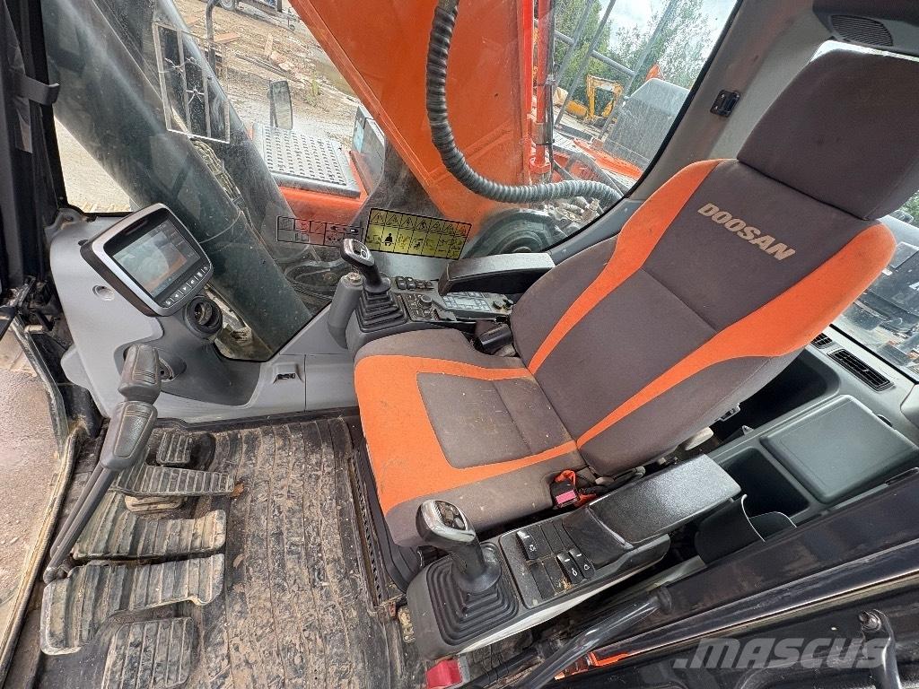 Doosan DX380LC-5 Gravemaskiner på larvebånd