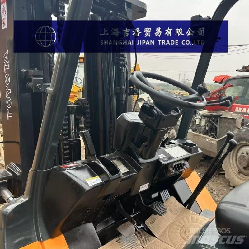 Toyota 5 ton Diesel gaffeltrucks