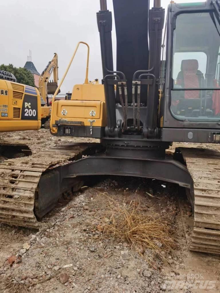 Volvo EC 210 DL Gravemaskiner på larvebånd