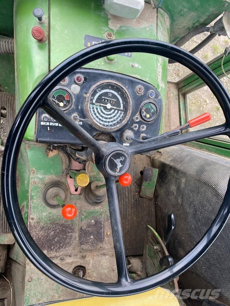 John Deere 1630 Traktorer