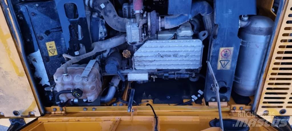 JCB 220 X Long Gravemaskiner på larvebånd
