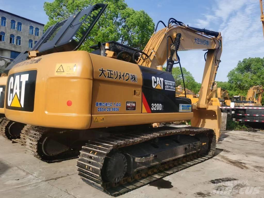 CAT 320d2 Gravemaskiner på larvebånd