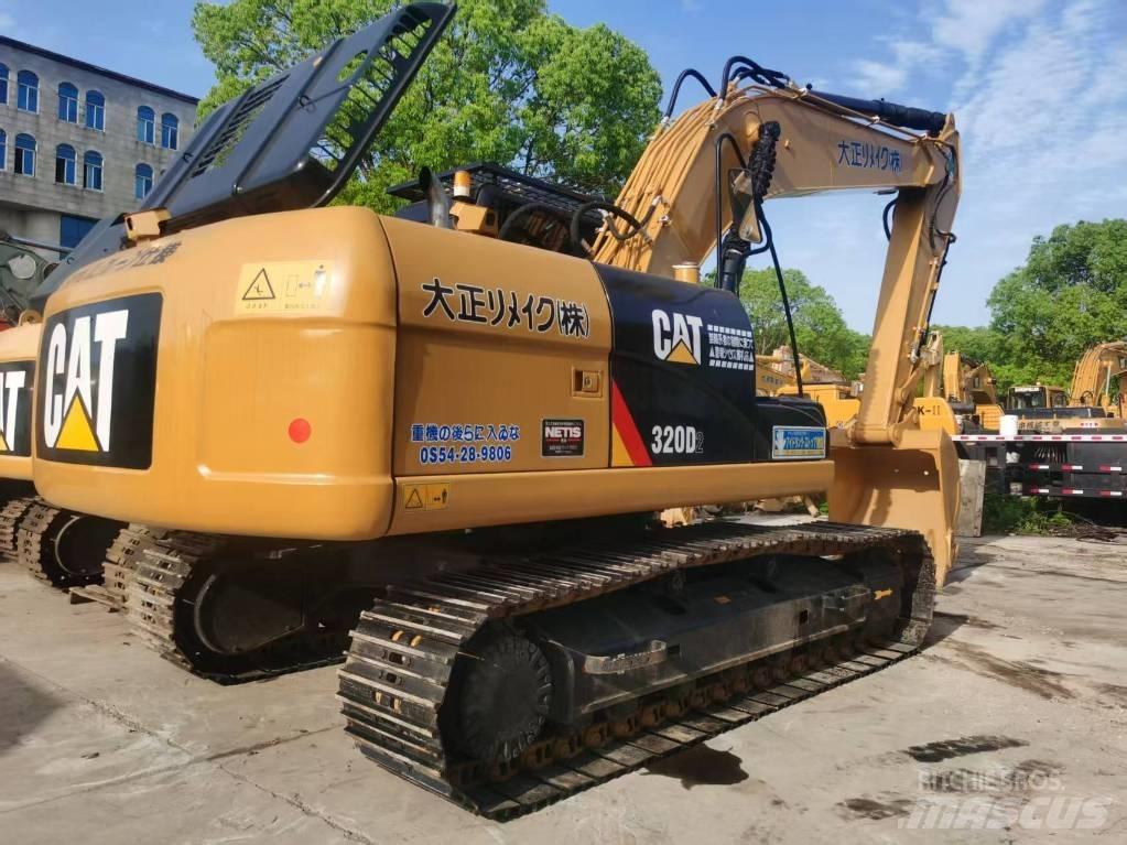 CAT 320d2 Gravemaskiner på larvebånd