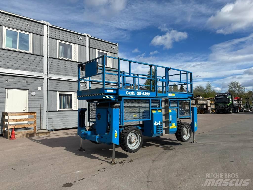 Genie GS 4390 RT Saxlifte