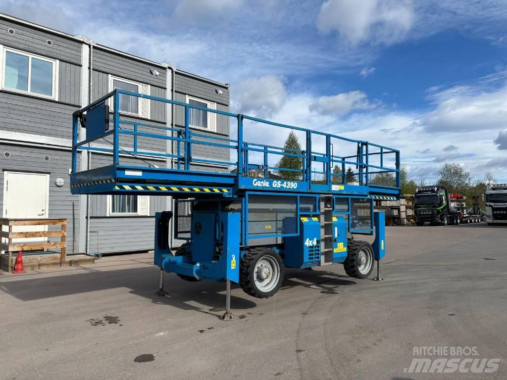 Genie GS 4390 RT Saxlifte