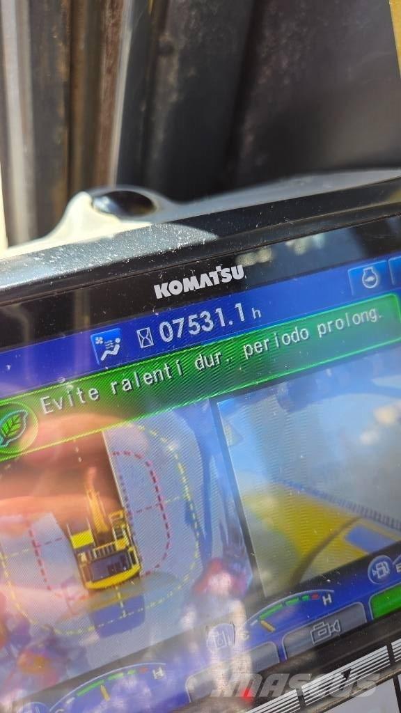 Komatsu PC 210 LC-11 Gravemaskiner på larvebånd