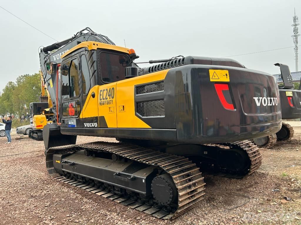 Volvo EC 240 Gravemaskiner på larvebånd