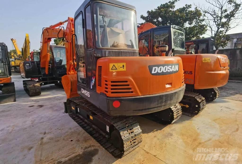 Doosan DH55 Gravemaskiner på larvebånd