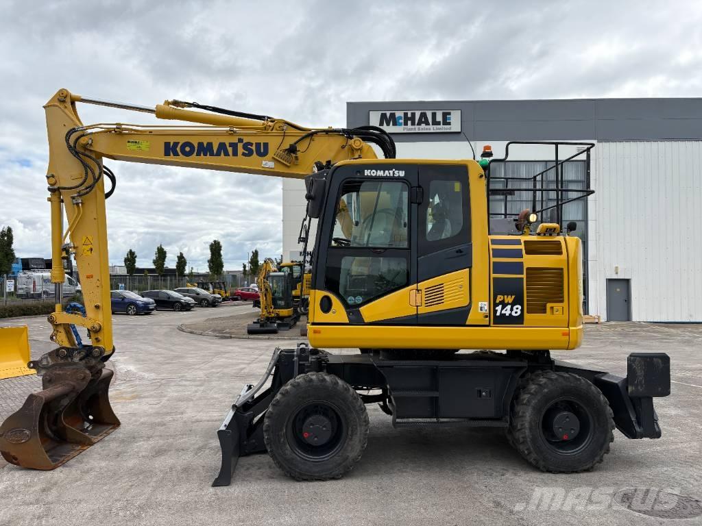 Komatsu PW148-11 Gravemaskiner på hjul