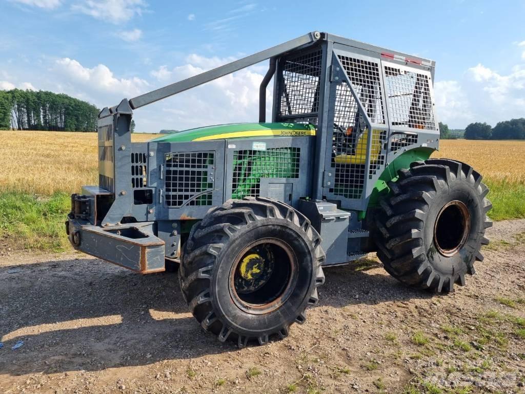 John Deere 5100 M Skovbrugstraktorer