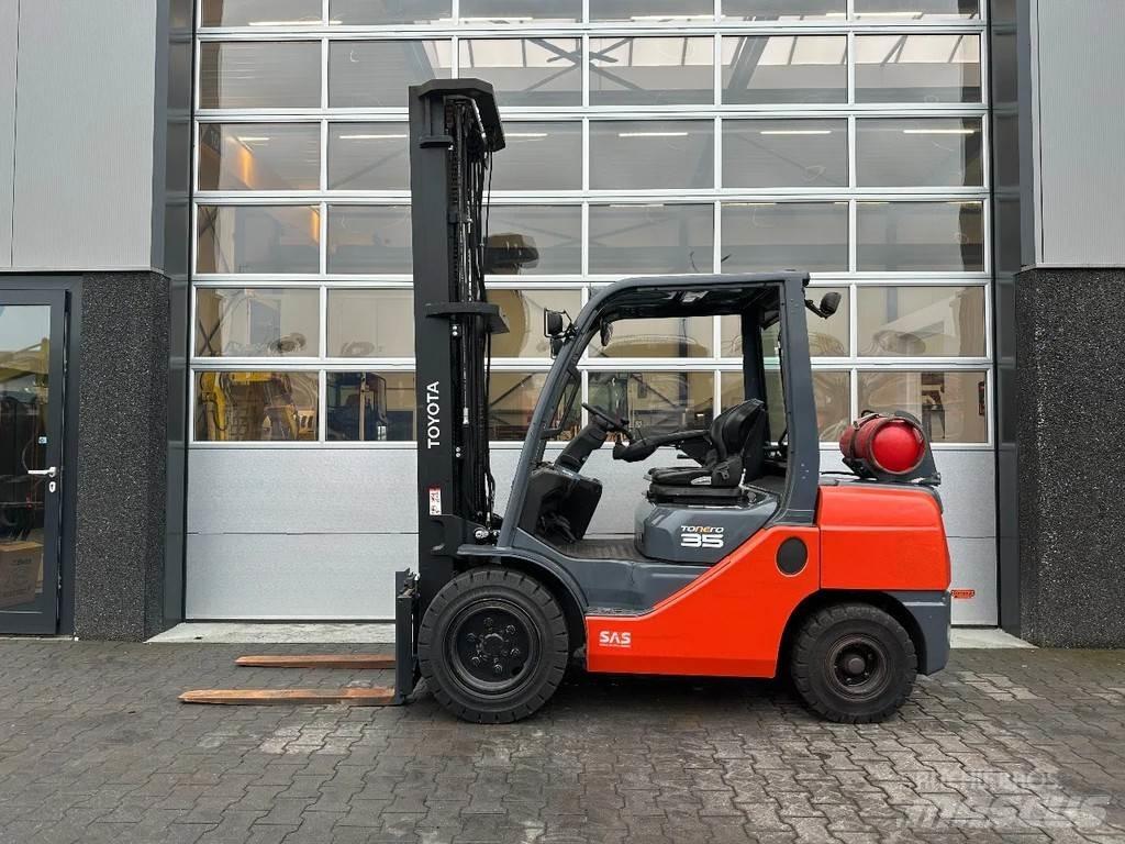 Toyota 8FGJF35 Gaffeltrucks - andre