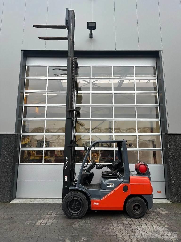 Toyota 8FGJF35 Gaffeltrucks - andre