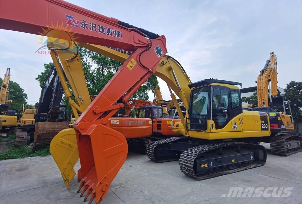 Komatsu PC 200-7 Gravemaskiner på larvebånd