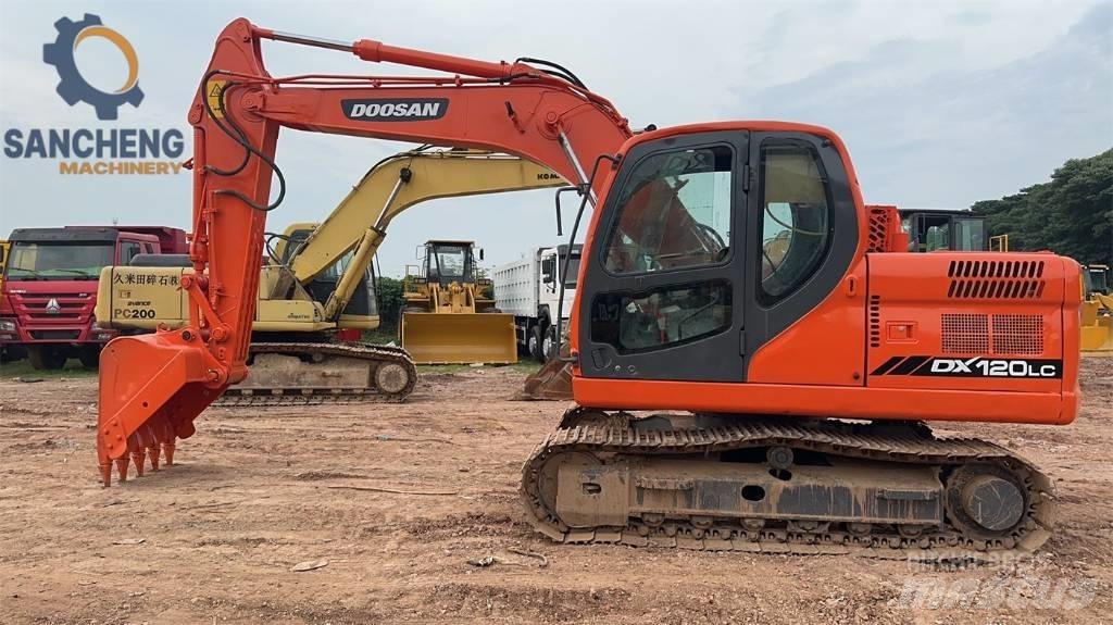 Doosan DX 120 Midi-gravemaskiner 7t - 12t