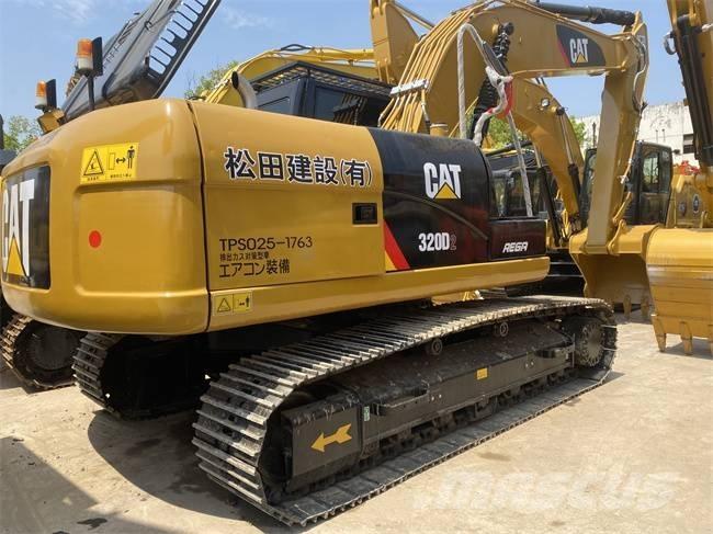 CAT 320 D2 Gravemaskiner på larvebånd