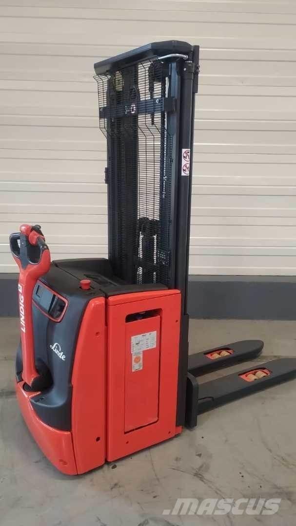 Linde L14 Selvkørende stablere