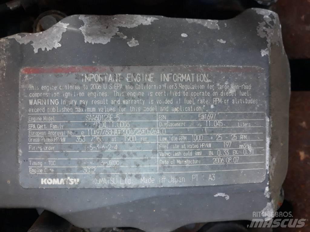 Komatsu PC450-7E0 Gravemaskiner på larvebånd