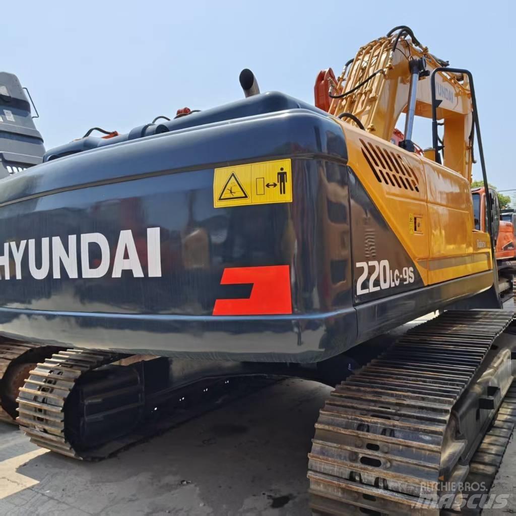 Hyundai 220lc-9s Gravemaskiner på larvebånd