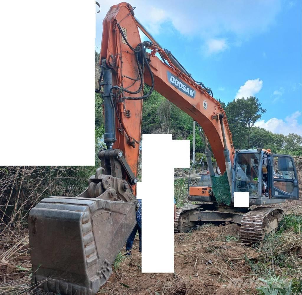 Doosan DX 300 LC-5 Gravemaskiner på larvebånd