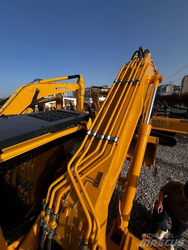 Komatsu PC450-8 Gravemaskiner på larvebånd