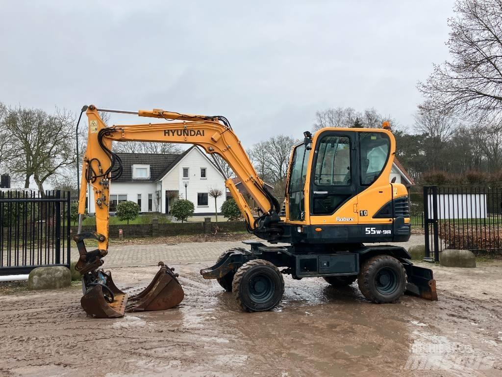 Hyundai 55W-9A Gravemaskiner på hjul