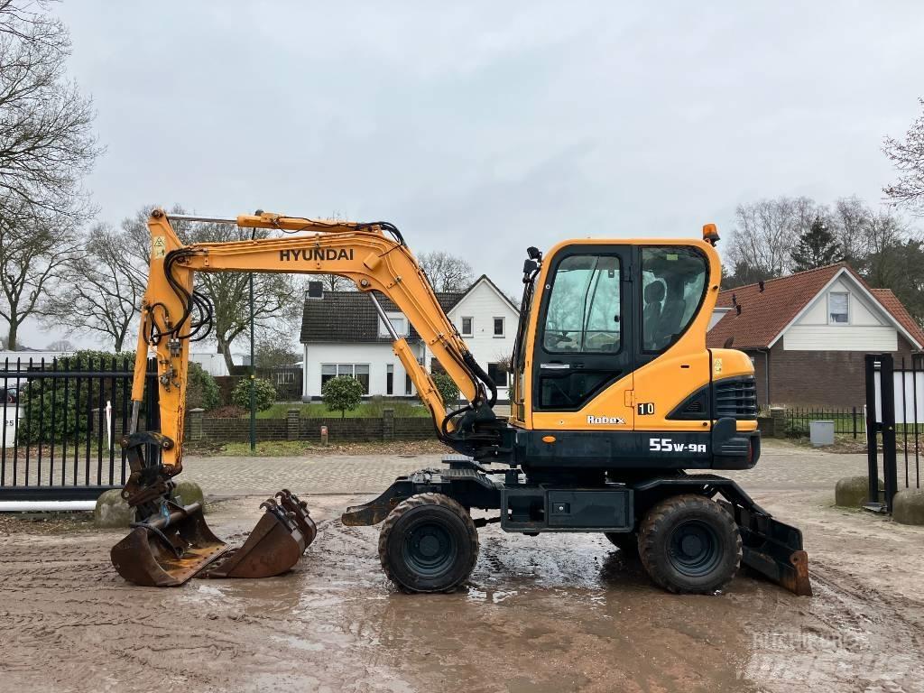 Hyundai 55W-9A Gravemaskiner på hjul