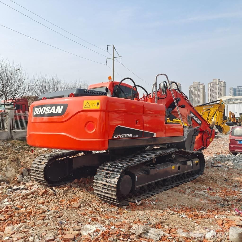 Doosan DX 225 LC Minigravemaskiner