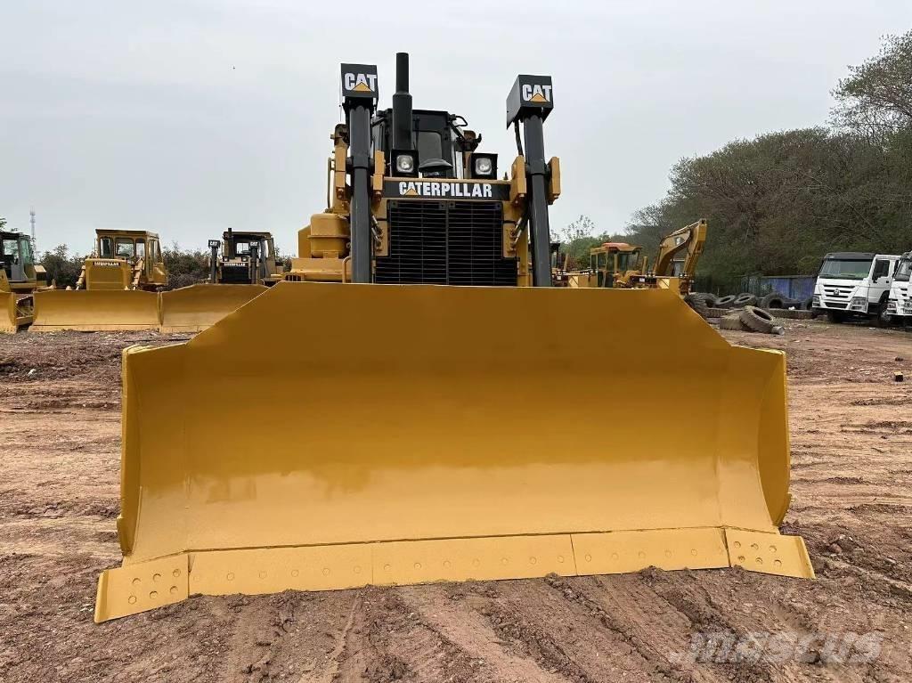 CAT D8R Bulldozer på larvebånd