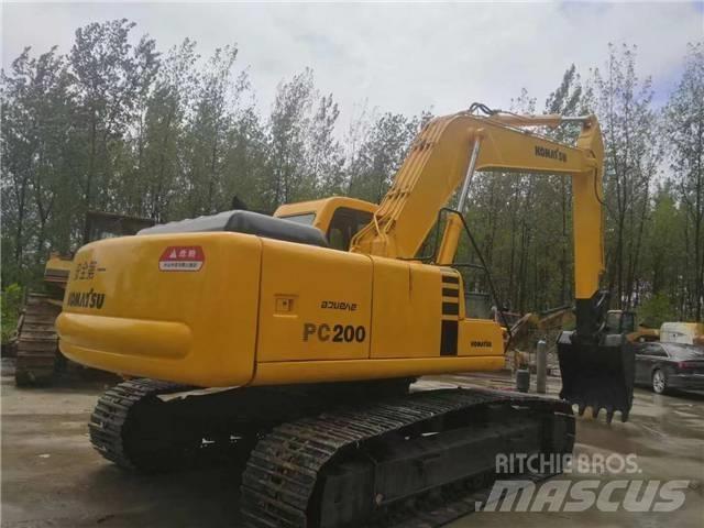 Komatsu PC 200-6 Gravemaskiner på larvebånd