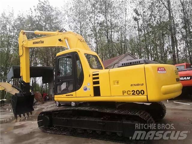 Komatsu PC 200-6 Gravemaskiner på larvebånd