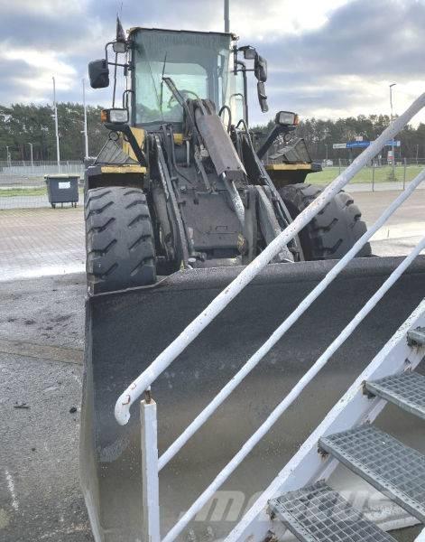 Komatsu WA 200 PT-5 Læssemaskiner på hjul