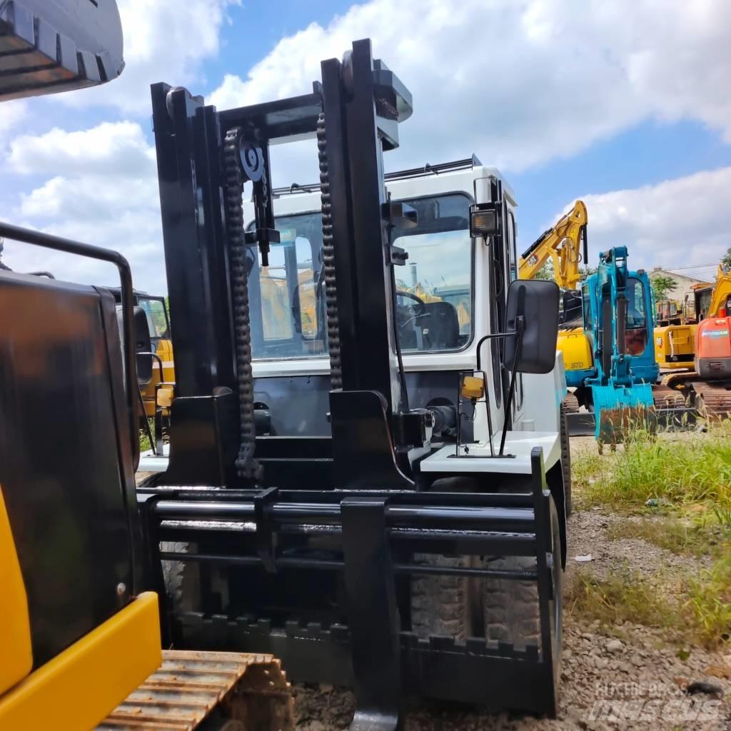TCM FD100 Diesel gaffeltrucks