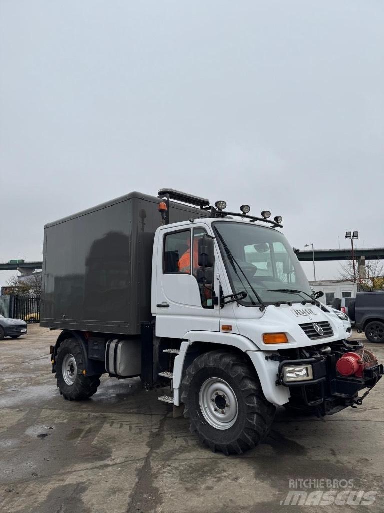 Unimog U300 Hjælpemaskiner