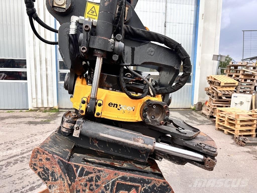 Schaeff TW 110 Gravemaskiner på hjul