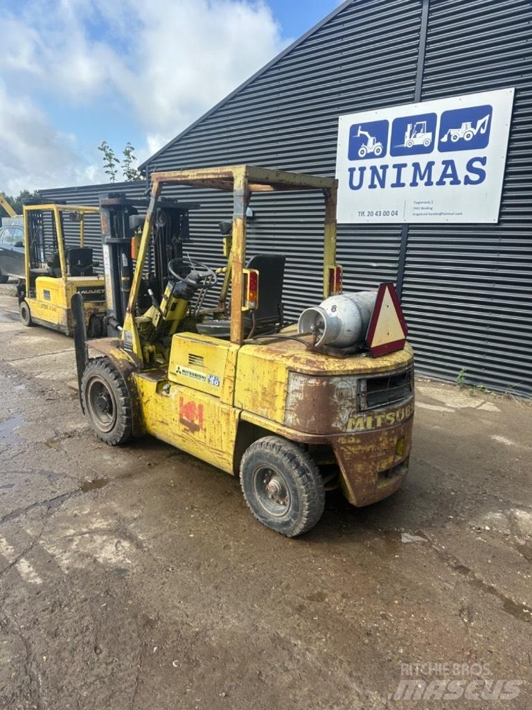 Mitsubishi FG 30 LPG gaffeltrucks