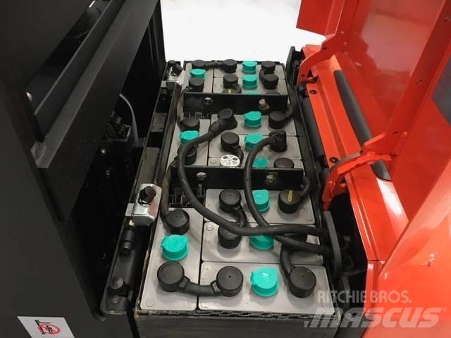 Toyota OSE 100 W Plukketruck, lav