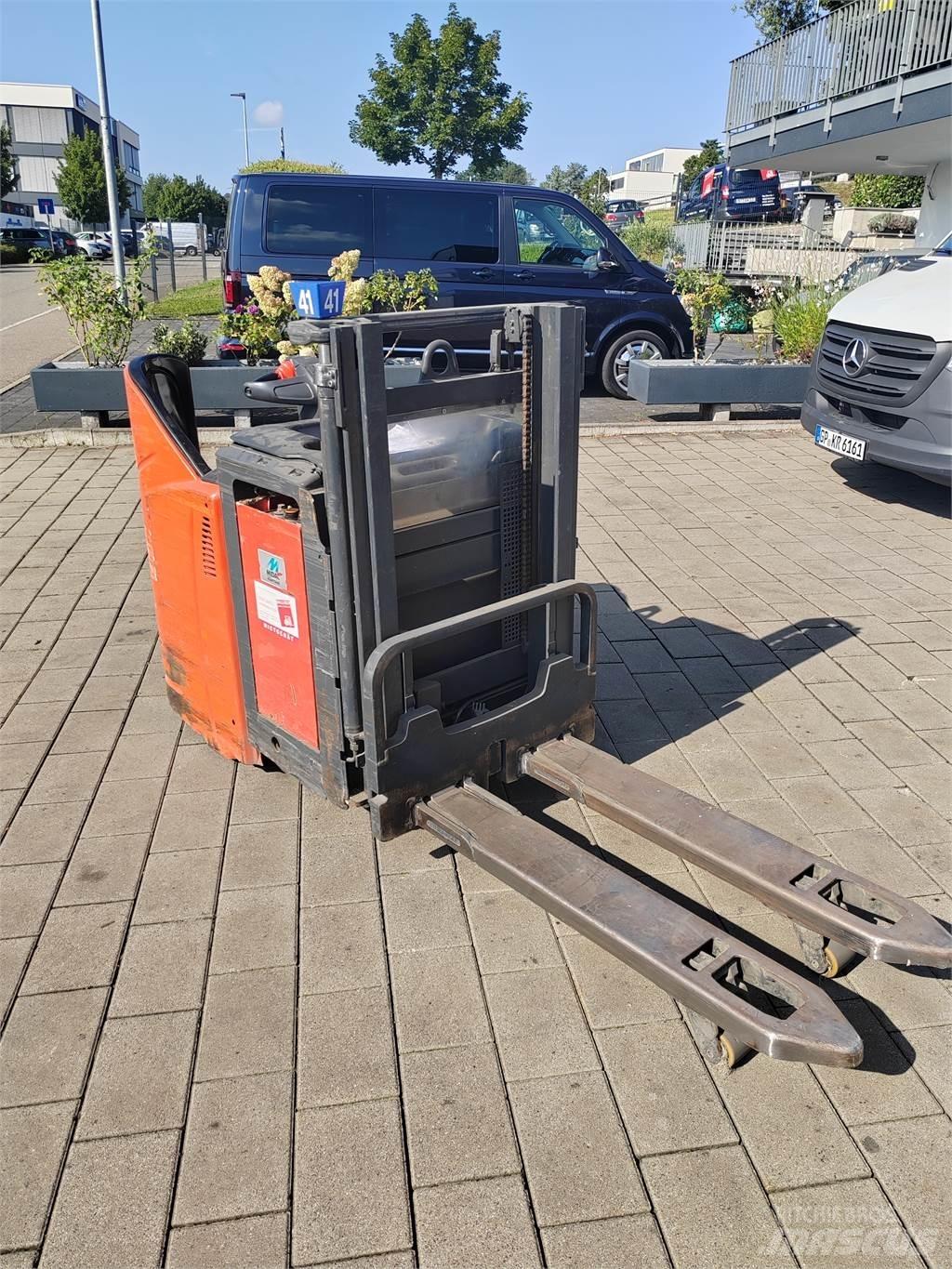 Linde L12 LHP SP Gaffelstabler med gående fører