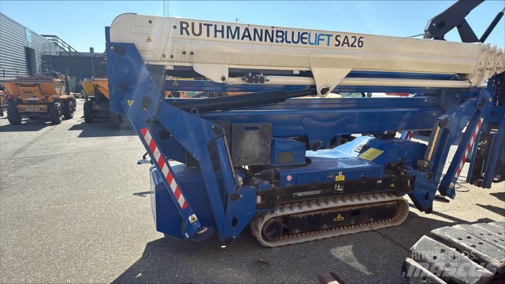 Bluelift SA26 Kompakte selvkørende bomlifte