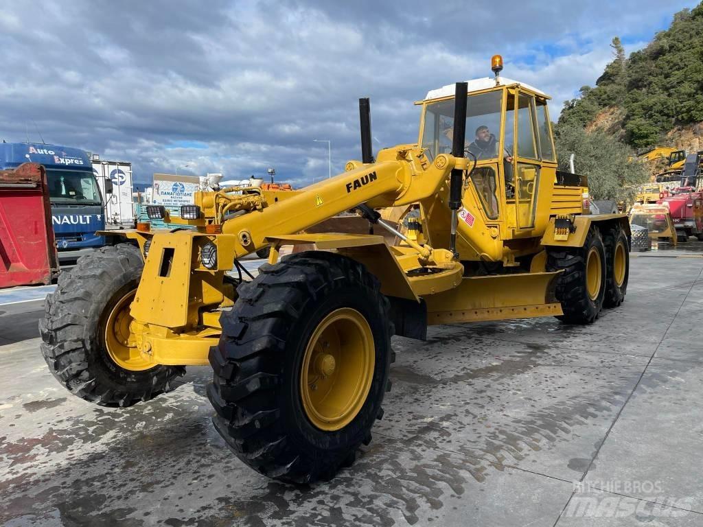 Faun F185C Vejhøvle / Gradere