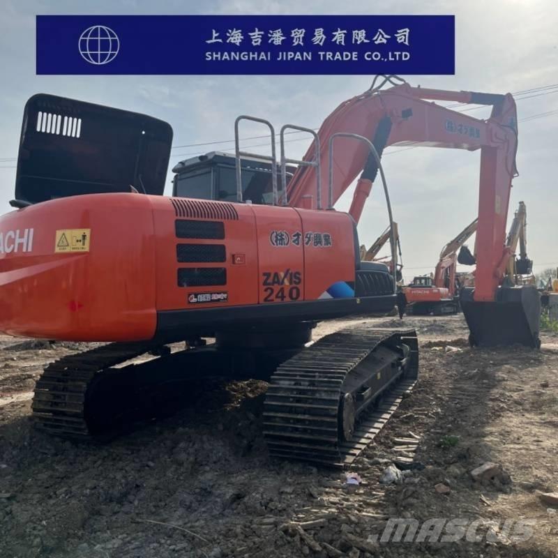 Hitachi ZX 240 Gravemaskiner på larvebånd